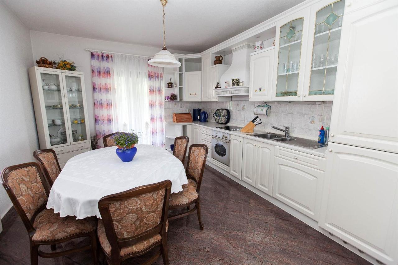 Apartments With A Parking Space Crikvenica - 11307 Exterior foto